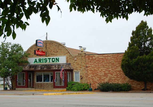 Ariston Caf�