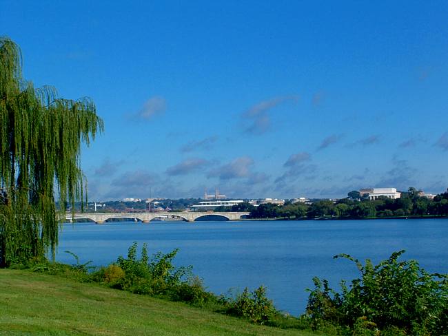 Potomac River -
Arlington Memorial Bridge
