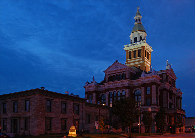 Dubuque County Courthouse - Dubuque, Iowa