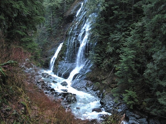 Feature Show Falls